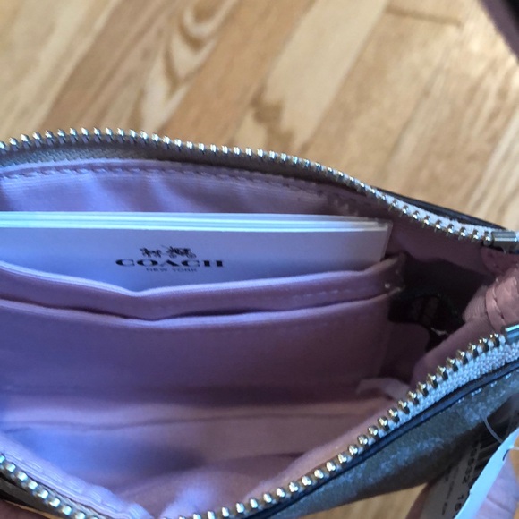 Coach Wristlet - Picture 6 of 7